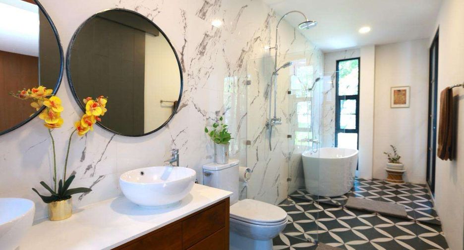 Haus zum Kauf mit 6 Zimmer in San Sai, Chiang Mai