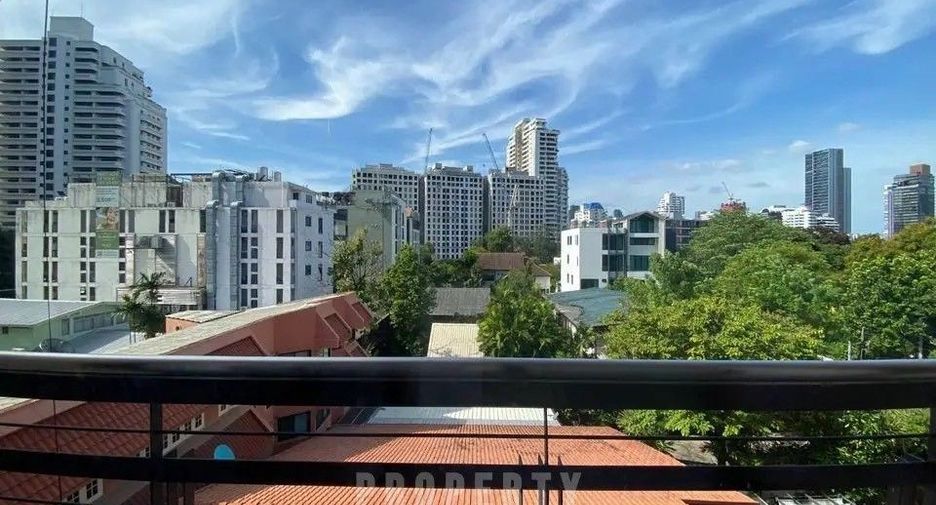 For rent 3 ベッドルーム house in Watthana, Bangkok