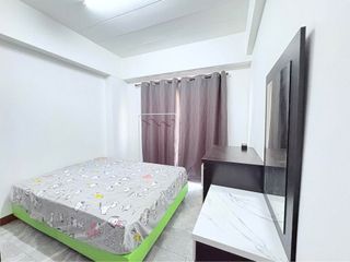 Продажа 1 кровать кондо в Банг Капи, Бангкок