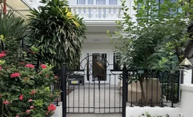 For rent 2 bedrooms townhouse in Phra Khanong, Bangkok