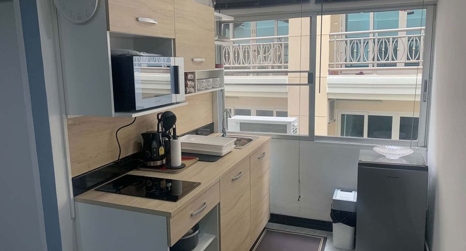 For sale 1 bed condo in Bang Lamung, Chonburi