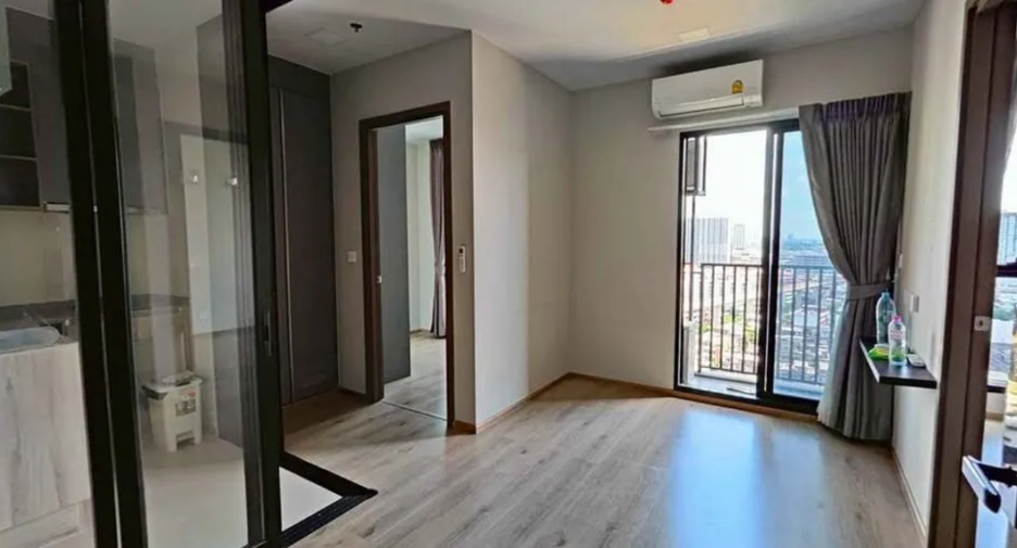 Продажа 2 спальни кондо в Банг Суе, Бангкок