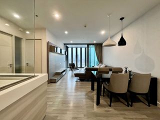 Condo en alquiler de 2 habitaciones en Khlong San, Bangkok