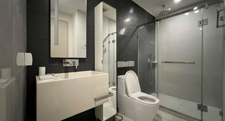 Condo en alquiler de 2 habitaciones en Khlong San, Bangkok
