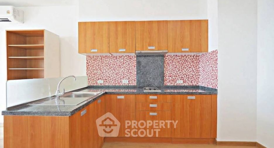 À vendre 1 chambre condo à Khlong San, Bangkok