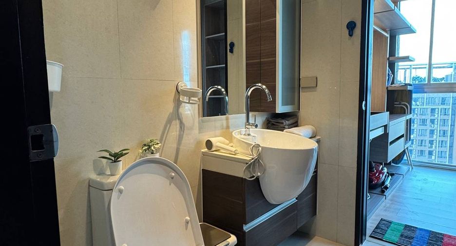 For rent 1 Beds condo in Khlong Toei, Bangkok