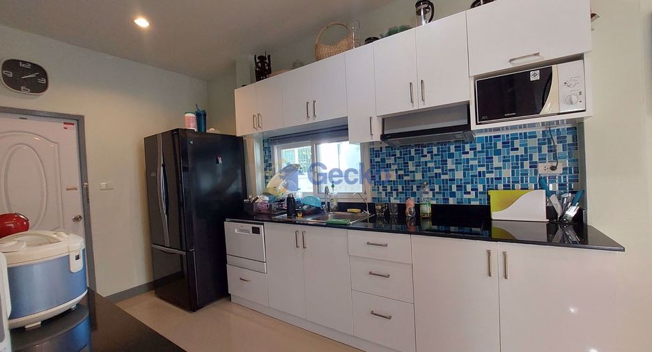 Casa en venta de 3 habitaciones en Bang Lamung, Chonburi