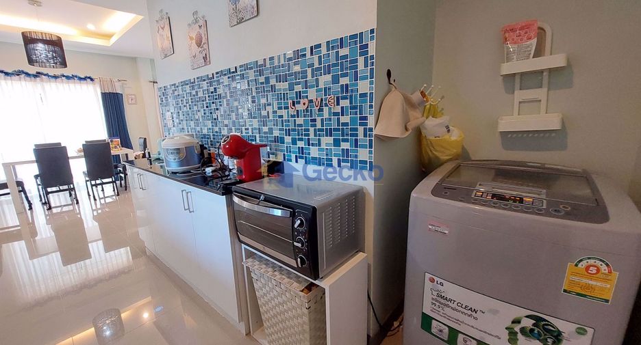 Casa en venta de 3 habitaciones en Bang Lamung, Chonburi