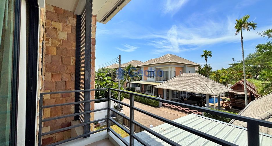 Casa en alquiler de 3 habitaciones en Bang Lamung, Chonburi