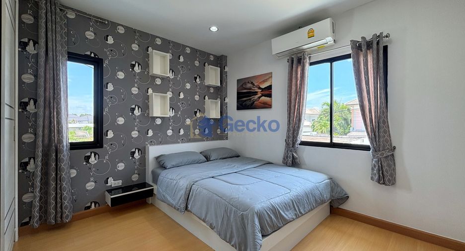 Casa en alquiler de 3 habitaciones en Bang Lamung, Chonburi