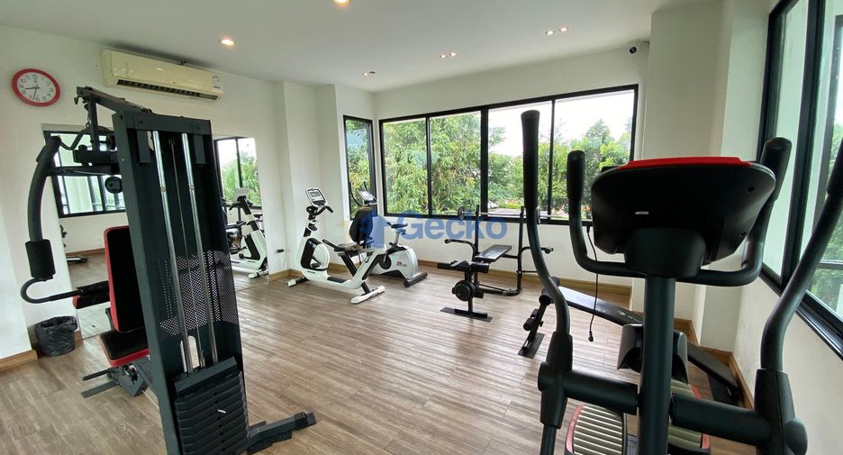 Casa en alquiler de 3 habitaciones en Bang Lamung, Chonburi