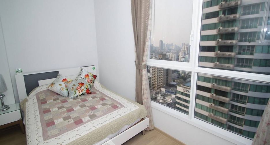 For rent 2 bedrooms condo in Watthana, Bangkok