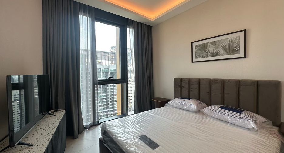 For rent 2 bedrooms condo in Khlong Toei, Bangkok