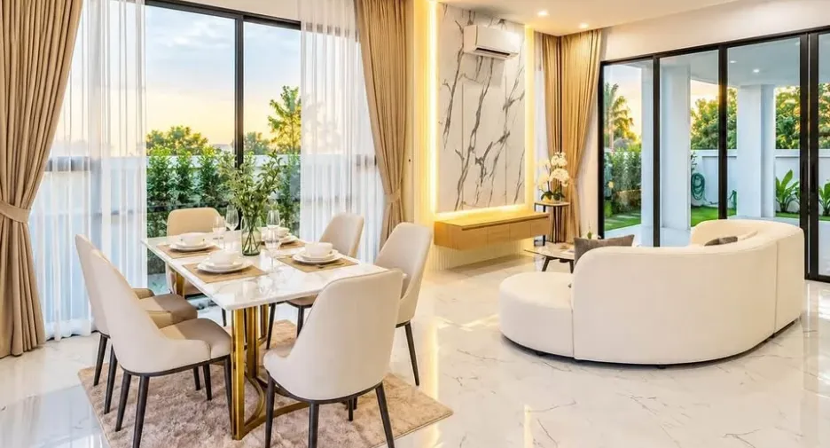 Villa en alquiler de 4 habitaciones en Bang Lamung, Chonburi
