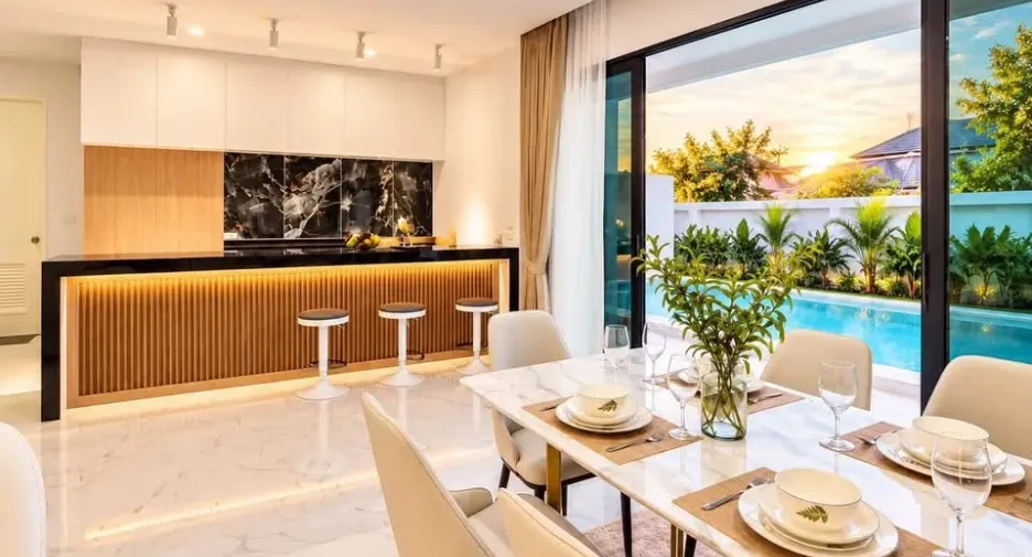 Villa en alquiler de 4 habitaciones en Bang Lamung, Chonburi