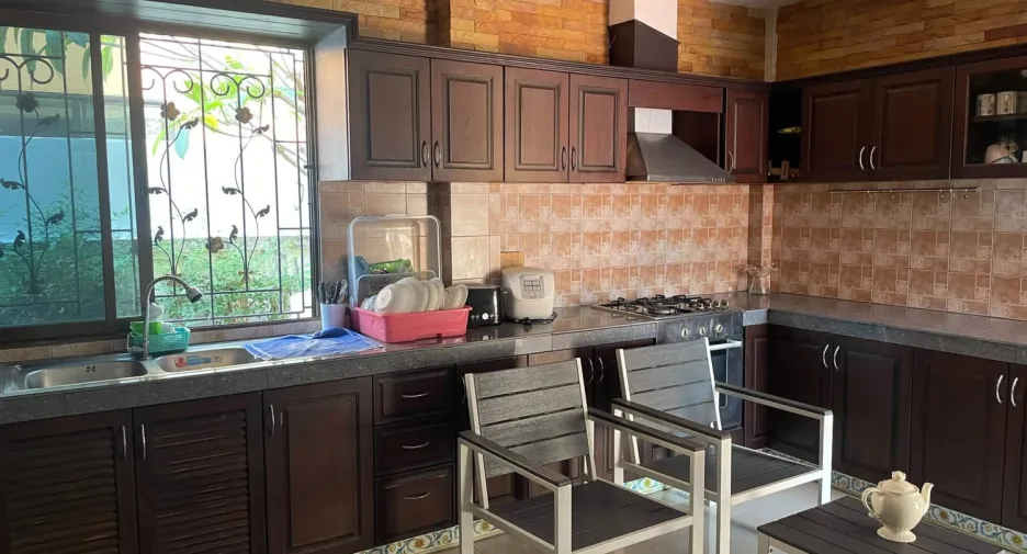 Продажа 4 спальни дом в Йомтиен, Паттайя