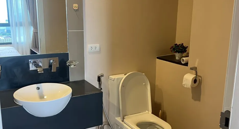 À louer 2 chambres condo à Bang Lamung, Chonburi