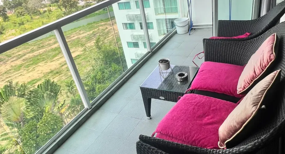 For rent 2 bedrooms condo in Bang Lamung, Chonburi