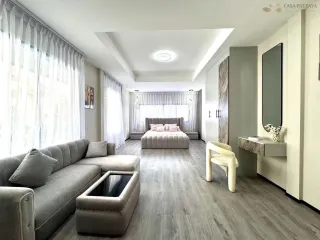 Villa en venta de 5 habitaciones en Bang Lamung, Chonburi