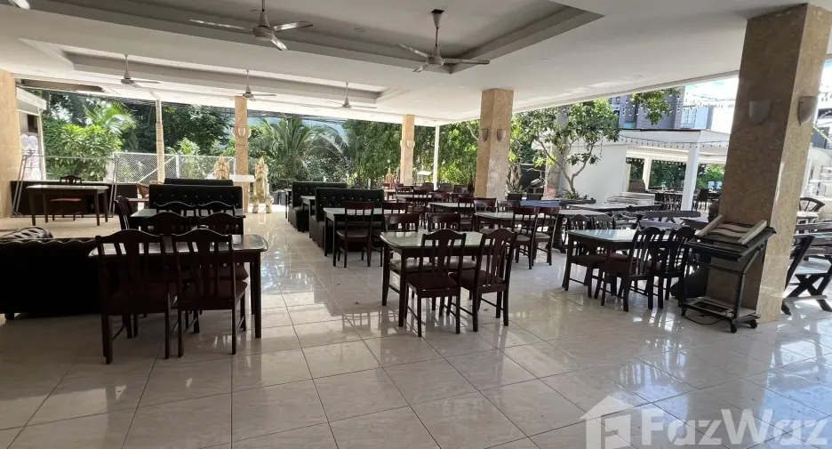 Gewerbefläche zum Kauf mit 4 Zimmer in Bang Lamung, Chonburi