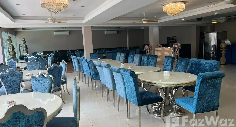 Gewerbefläche zum Kauf mit 4 Zimmer in Bang Lamung, Chonburi