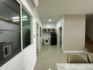 Reihenhaus zur Miete mit 3 Zimmer in Mueang Chiang Mai, Chiang Mai