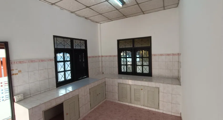 For rent 4 bedrooms house in Mueang Khon Kaen, Khon Kaen