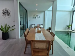 Villa en alquiler de 3 habitaciones en Mueang Phuket, Phuket