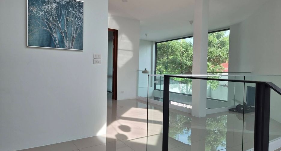 Villa en alquiler de 3 habitaciones en Mueang Phuket, Phuket