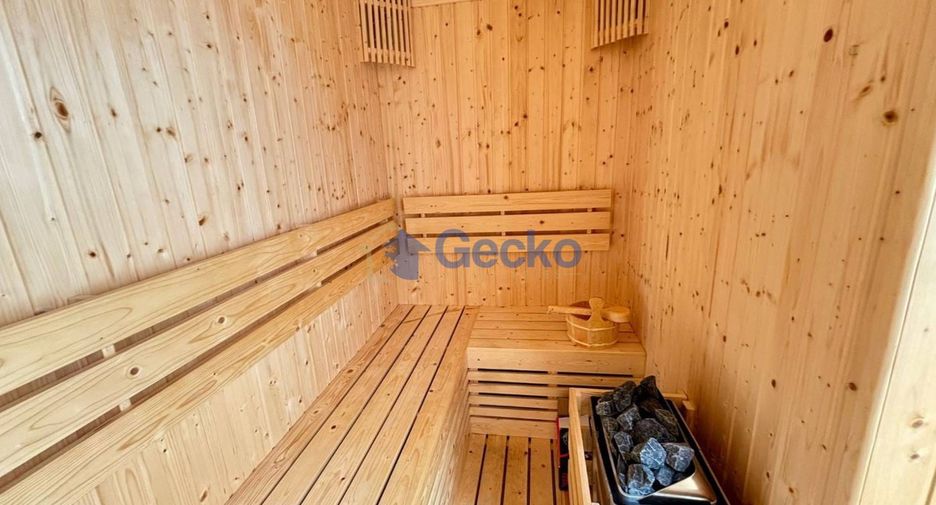 For sale 5 bedrooms house in Bang Lamung, Chonburi