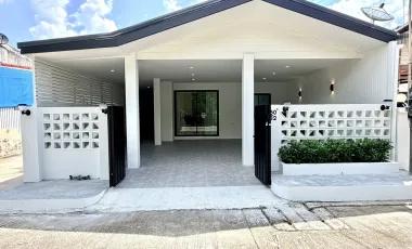 Haus zum Kauf mit 3 Zimmer in Bang Lamung, Chonburi