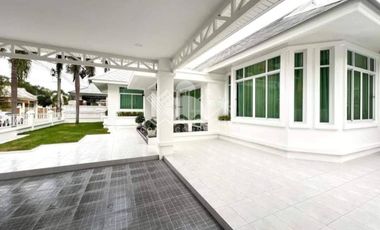 Casa en venta y en alquiler de 3 habitaciones en Bang Lamung, Chonburi