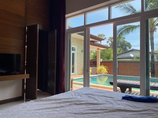Villa en alquiler de 3 habitaciones en Mueang Phuket, Phuket