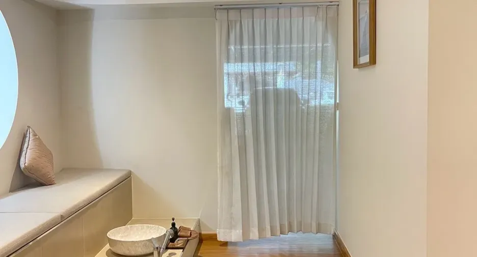 For sale 2 bedrooms retail Space in Mueang Phuket, Phuket
