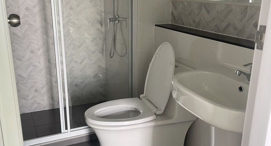 For sale studio condo in Chom Thong, Bangkok