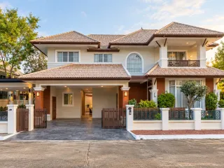 出售 7 卧室 独立屋 在 Mueang Chiang Mai, Chiang Mai