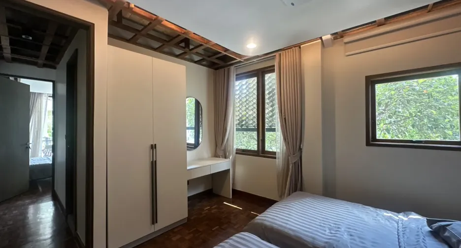 Gewerbefläche zur Miete mit 3 Zimmer in Watthana, Bangkok