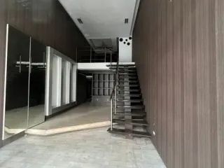 Gewerbefläche zur Miete in Watthana, Bangkok