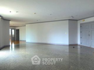 Condo en alquiler de 3 habitaciones en Khlong Toei, Bangkok