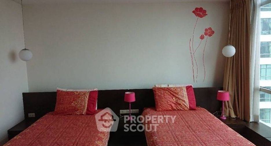 For rent 2 bedrooms condo in Sathon, Bangkok