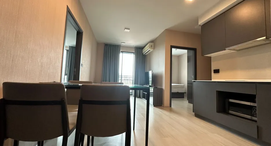 For sale 2 bedrooms condo in Khlong Toei, Bangkok