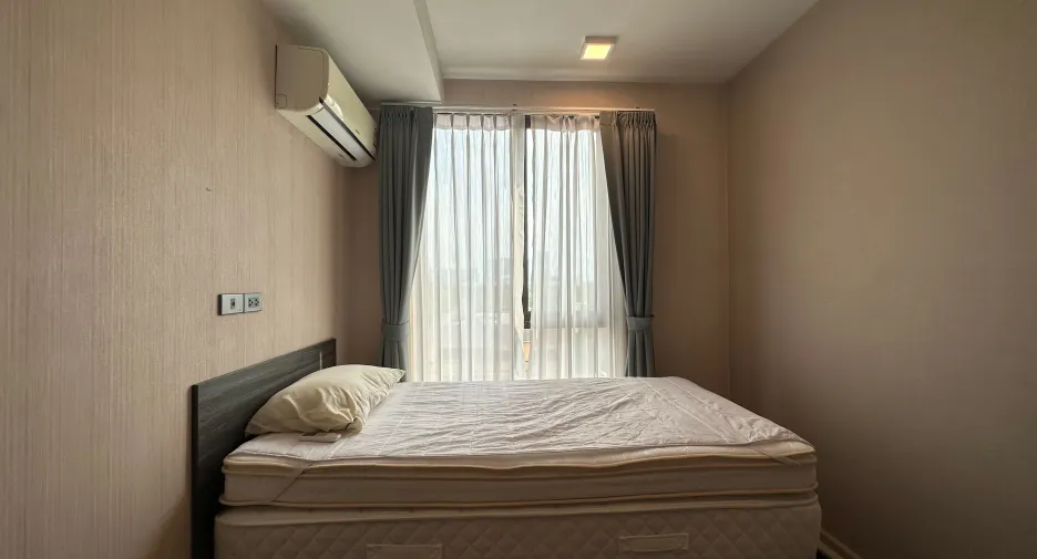 For sale 2 bedrooms condo in Khlong Toei, Bangkok