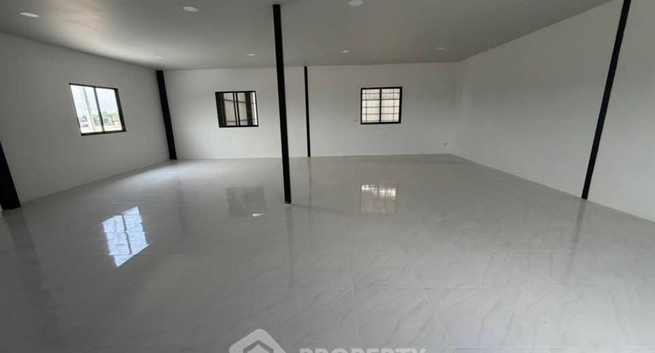 Аренда и продажа 1 кровать таунхаус в Mueang Chon Buri, Чонбури