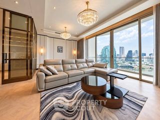 Продажа 3 спальни кондо в Кхлонг Сан, Бангкок