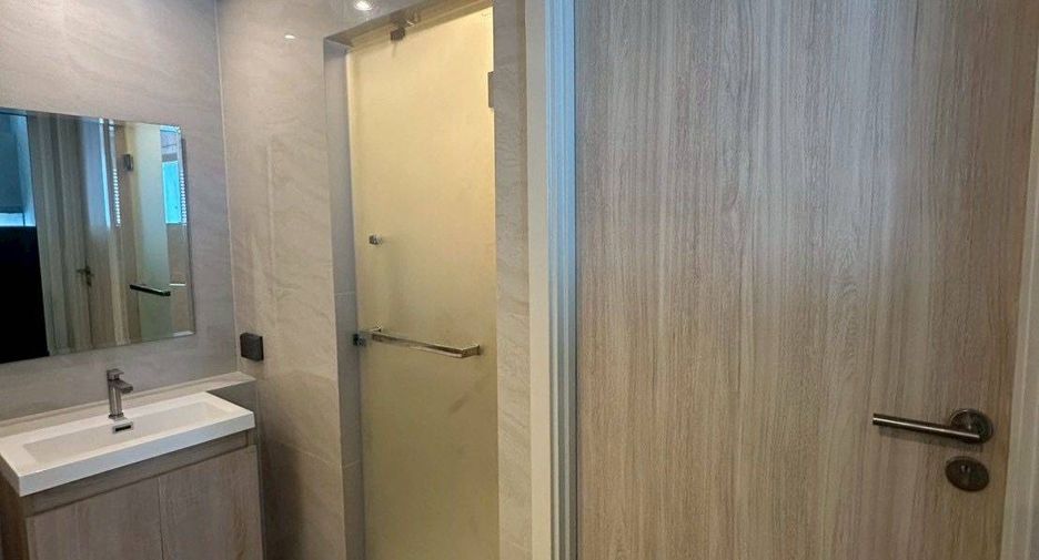 Аренда и продажа 2 спальни кондо в Пхая Тхаи, Бангкок