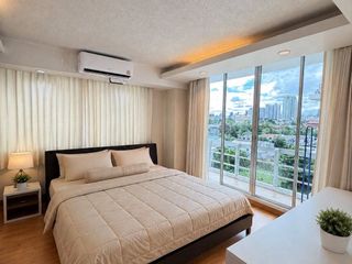 À louer et à vendre 2 chambres condo à Khlong Toei, Bangkok