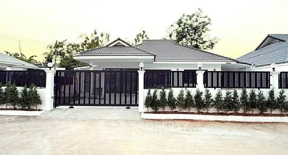 Продажа 3 спальни дом в Mueang Chon Buri, Чонбури