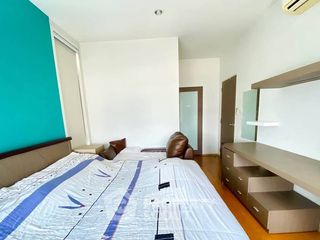 Продажа 2 спальни кондо в Ратчатхещи, Бангкок