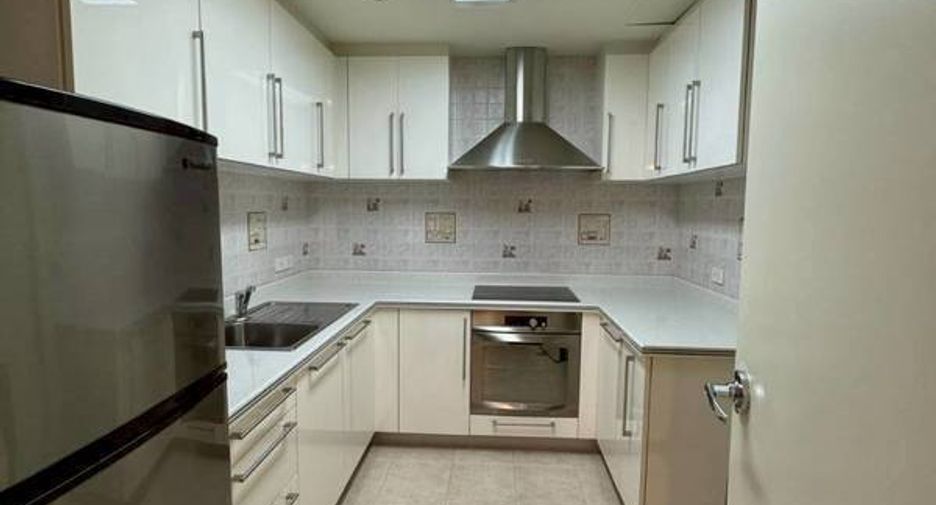 Продажа 1 кровать кондо в Патхум Щан, Бангкок