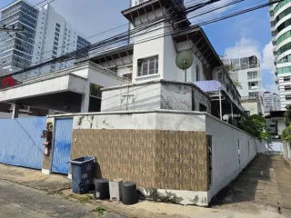 À vendre 4 chambres maison à Watthana, Bangkok